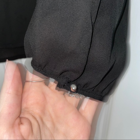 Forever 21 Sheer Blouse - Picture 4 of 6